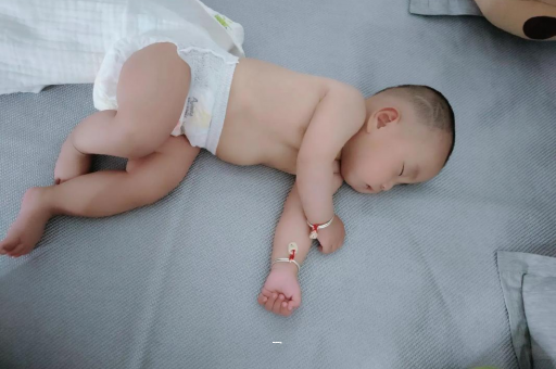 桂林宝宝咳到吐怎么办